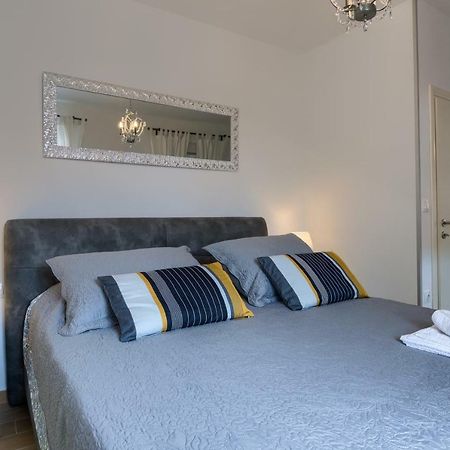 Apartments Dream In Arena 2 Pula Center Free Parking Eksteriør bilde