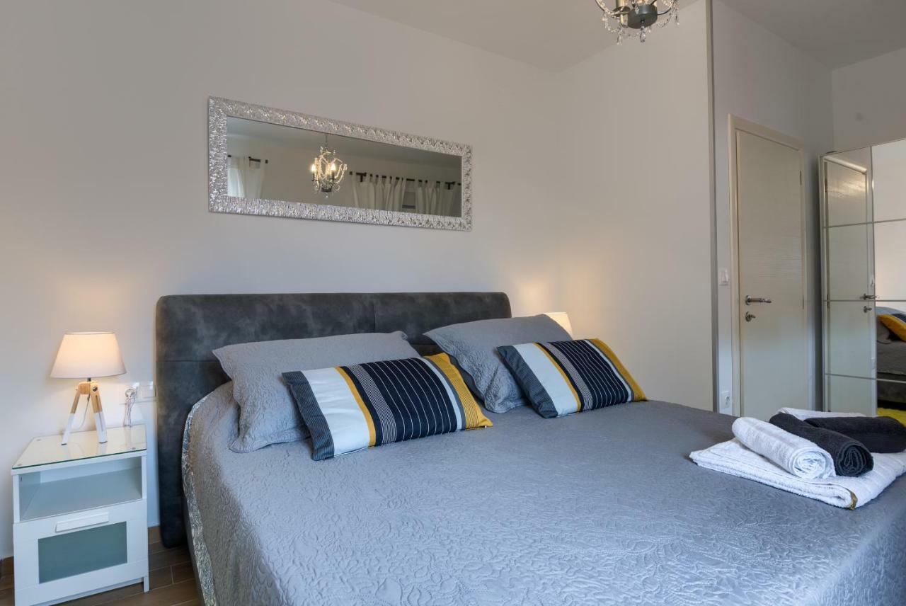 Apartments Dream In Arena 2 Pula Center Free Parking Eksteriør bilde