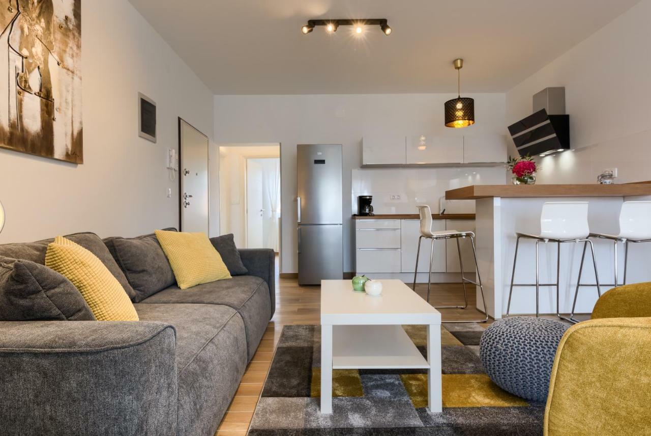 Apartments Dream In Arena 2 Pula Center Free Parking Eksteriør bilde