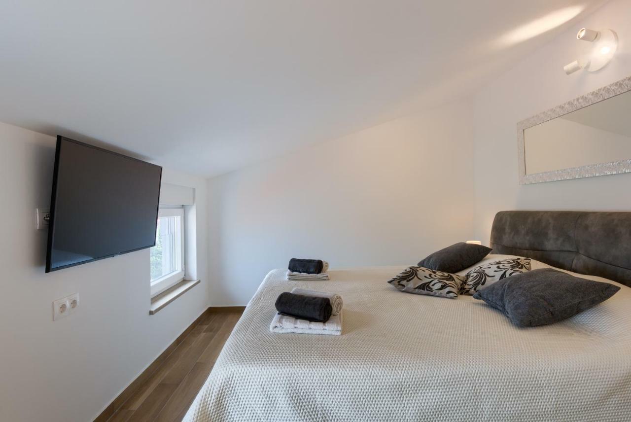 Apartments Dream In Arena 2 Pula Center Free Parking Eksteriør bilde